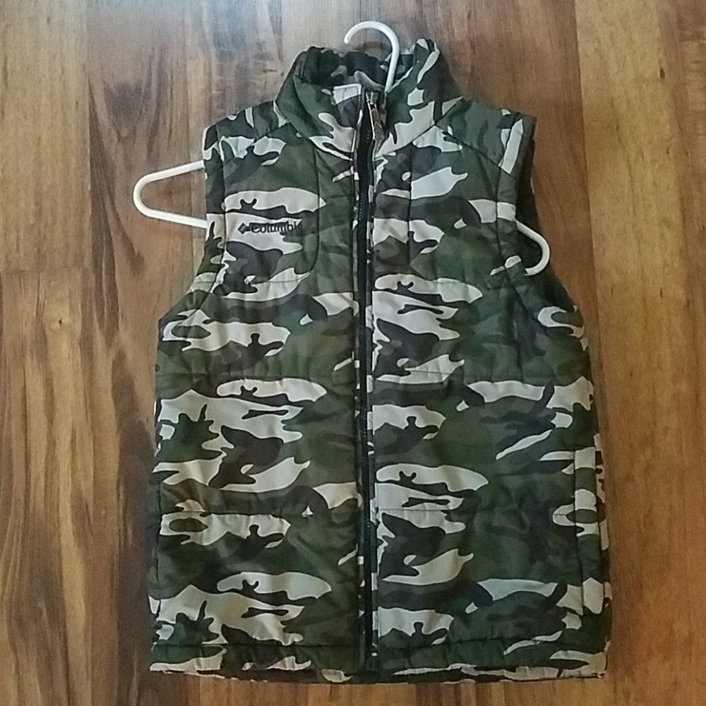 Columbia Camo Vest